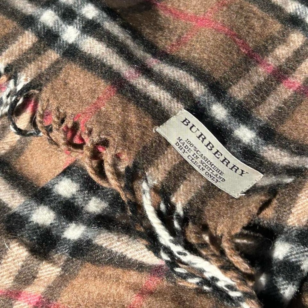 Burberry Novacheck Cashmere Scarf Made in Scotland
